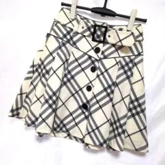 BURBERRY バーバリー フレアスカート　ウール１００％のサムネイル