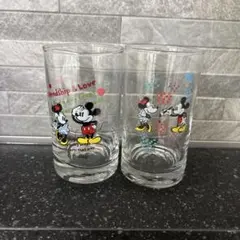 ミッキーマウスとミニーマウスのグラス２個セット