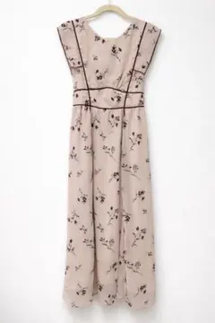 【新品】Noela フラワーフロッキーワンピース 未着用 Mサイズ ノエラ