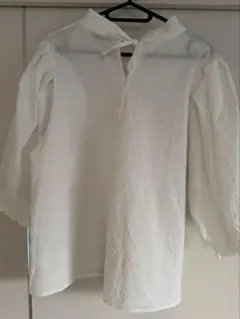 シャツ　シフォン　トップス　白　試着のみ　タグなし　Mサイズ　しまむら