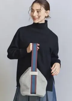 ＜Folna＞ フェイクファーワンショルダーバッグ