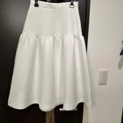 美品エムプルミエブラック キルトライクギャザー切替スカート　白