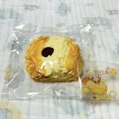 LuLu鹿　ルル鹿　スクイーズ　チェリーパン