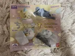 ちいかわ　スヤスヤマスコット　鎧さん