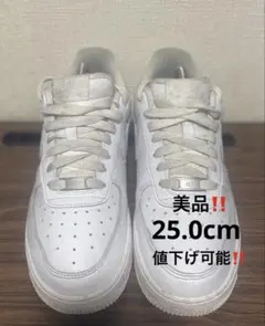 NIKE AIR FORCE 1 ホワイト スニーカー美品‼️のサムネイル