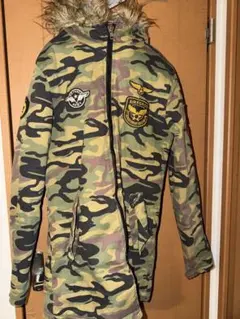 迷彩 フード付きダウンジャケット