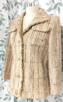 テーラードジャケット L相当 ベージュ系 厚手 季節の変わり目 きれいめ　婦人服