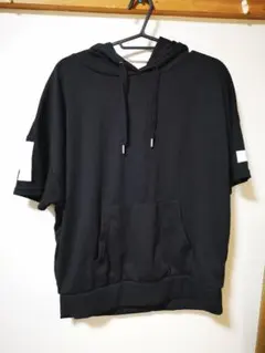 ブラック フード付き ショートスリーブ パーカー