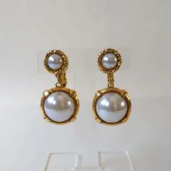 ビンテージイヤリング　フェイクパール　スウィング　ゴールド　取巻き