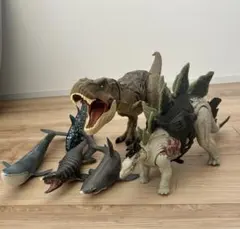 大きい恐竜や生き物6体まとめ売り ティラノサウルス ステゴサウルス モササウルス
