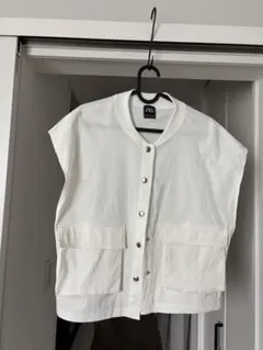 ZARA ホワイト ノースリーブベスト