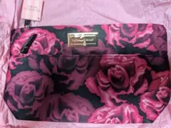 ヴィクトリアシークレット　ポーチ　レディース　薔薇柄　ローズ　花柄　フラワー柄