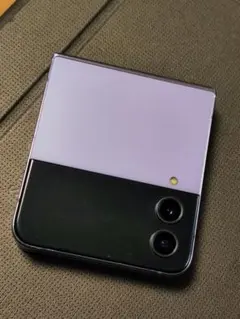 Galaxy Z Flip4 128GB au