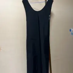 裏ビニールばりの、後ろクロス合わせのワークエプロン男女、保育士