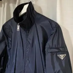 PRADA ネイビー ナイロンジャケット 三角プレート