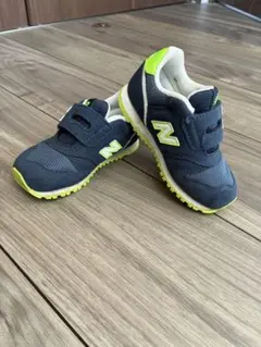 New Balance 373 ネイビー/ライム ベビーシューズ　13.5cm