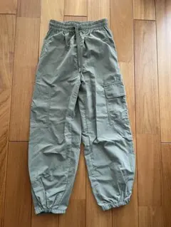 TOPVALU カーゴパンツ サイズ140 カーキのサムネイル