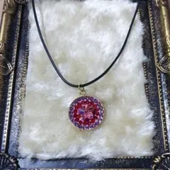 スワロフスキーペンダントトップ 花  ハンドメイド No.148