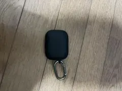 ワイヤレスイヤホン アップル　エアーポッズプロ2 カラビナシリコンケース付き