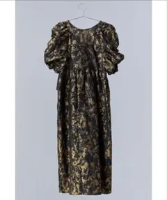 【新品未使用タグ付き】バブルスリーブジャガードドレス