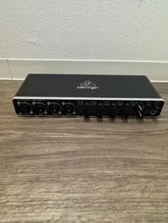 【ほぼ新品】Behringer UMC404HD オーディオインターフェイスのサムネイル