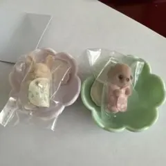 シルバニアファミリー　赤ちゃん&お花のベッドセット　ラッコ　みるくウサギ