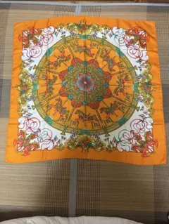 HERMES カレ90 大判スカーフ メリーゴーランド柄　ルナパークのサムネイル