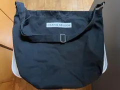 DEAN & DELUCA ブラックショルダーバッグ