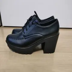 【新品未使用】革靴　ブーツ　ブラック　厚底　ヒール