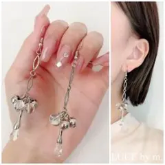 971 シルバー クリア ニュアンスピアス イヤリング 揺れる お洒落のサムネイル