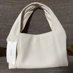 EFOLE ショルダーバッグ オフホワイトのサムネイル