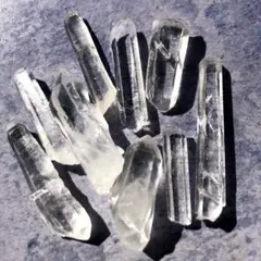 【限定価格！大きめ！大容量】レムリアンシードクリスタル　水晶　ポイント31