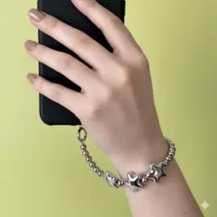 【新品】ぷっくり星が可愛い　スマホ ハンドストラップ シルバー 星 軽量18g