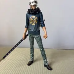 ワンピース トラファルガーロー フィギュア