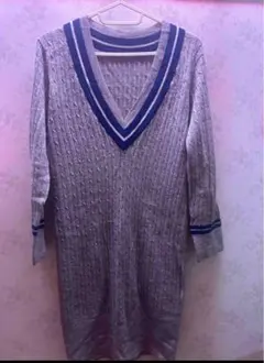 グレー Vネック 長袖ニットケーブル編み ニットワンピース M