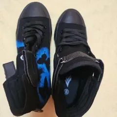 ハイカットシューズ