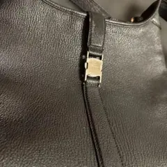 フェラガモ　黒 レザー ワンショルダーバッグ　リメイクにどうぞ