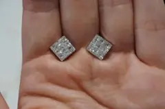 リリーカット ダイヤモンド ピアス pt900 計0.592ct - メルカリ