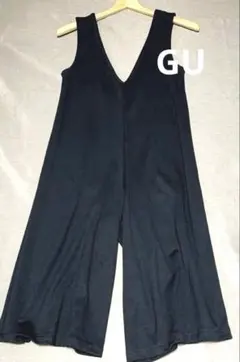 GU ブラック Vネック サロペット Sサイズ