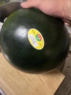 北海道富良野産 種無しスイカ 6kg〜8kg 北海道富良野産 種無しスイカ 6kg〜8kg - メルカリ