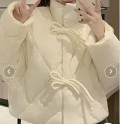 ホワイト リボン付きダウンジャケット