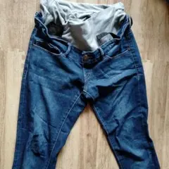 マタニティジーンズ