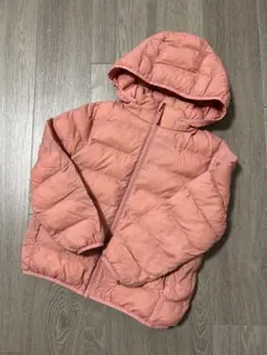 ユニクロ ライトウォームパテッドパーカ 130cm ピンク
