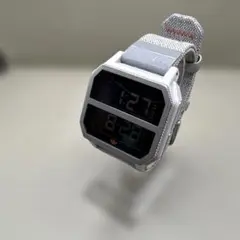 adidas アーカイブ R2 ARCHIVE R2 やや難あり