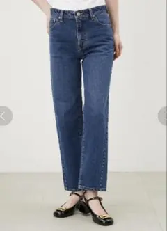 ミラオーウェン 斜行デザインストレートデニムパンツ