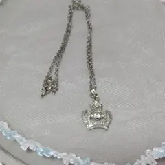プチプラ　王冠　ネックレス