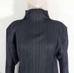 2026年最新】ISSEY MIYAKE レディース トップスの人気アイテム - メルカリ