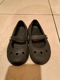 美品！Crocs ブラック マリータイプサンダル 16㎝ぐらい