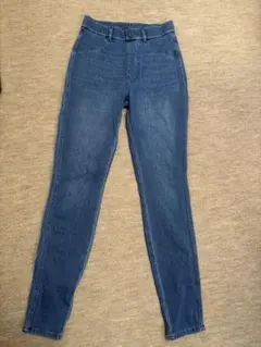 ユニクロ　スキニーデニム　S