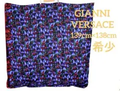 希少 ジャンニヴェルサーチ シルク スカーフ 幾何学模様 特大サイズ